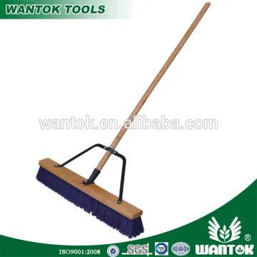 WT0306421 Brush With Long Handle