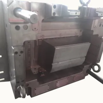 Car bumper molding plastic injection mold