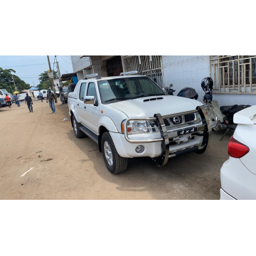 Accesorios 4x4 Barra de empuje para Navara D22