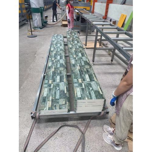 レンガの質感の長い石目 PU サンドイッチ パネル