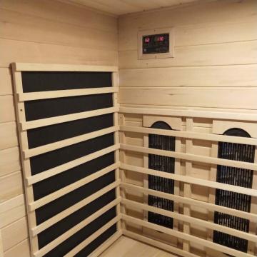 Far infrared sauna room