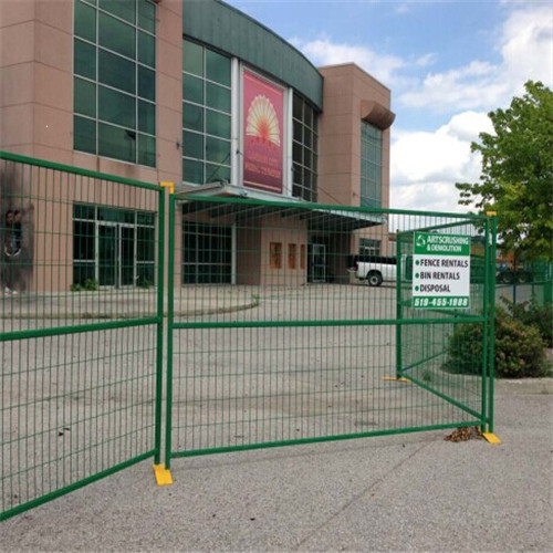 Canada, peinture métallique soudé maille remplissage clôture temporaire