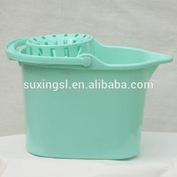 17L plastic mop bucket with wringer