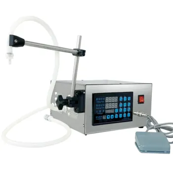 Digital Control Low Price Small Scale Oil Bottle Filling Machine