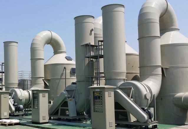 Exhaust gas treatment spray tower