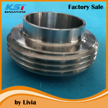 Sanitary threaded short tri clamp ferrule