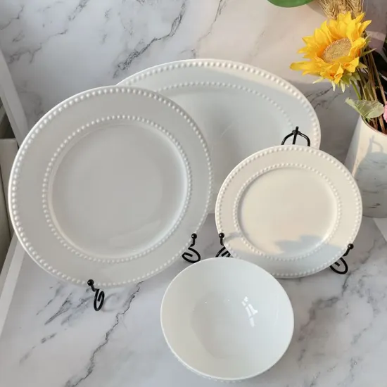 Delicate and beautiful tableware