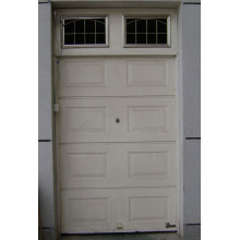 garage door with windows