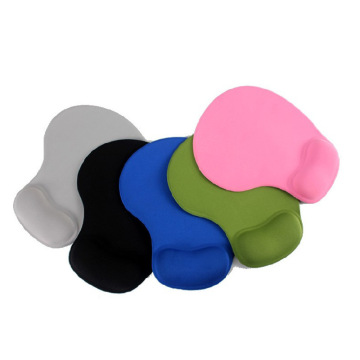 High-Quality Gaming Mouse Pad with Ergonomic Wrist Support in Plain Colors