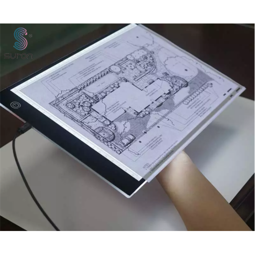 Suron Tracer Light Pad para artistas desenhando