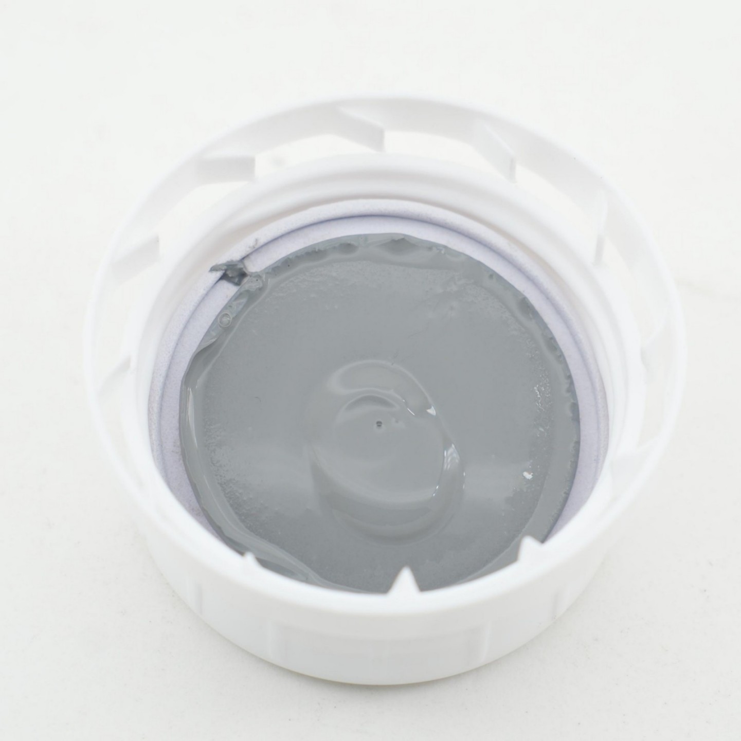 Pintura en aerosol de imprimación gris