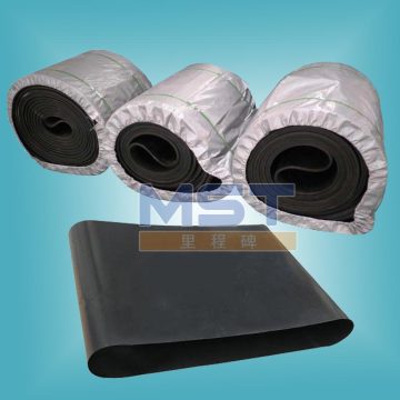 Rubber conveyor belt for short distance