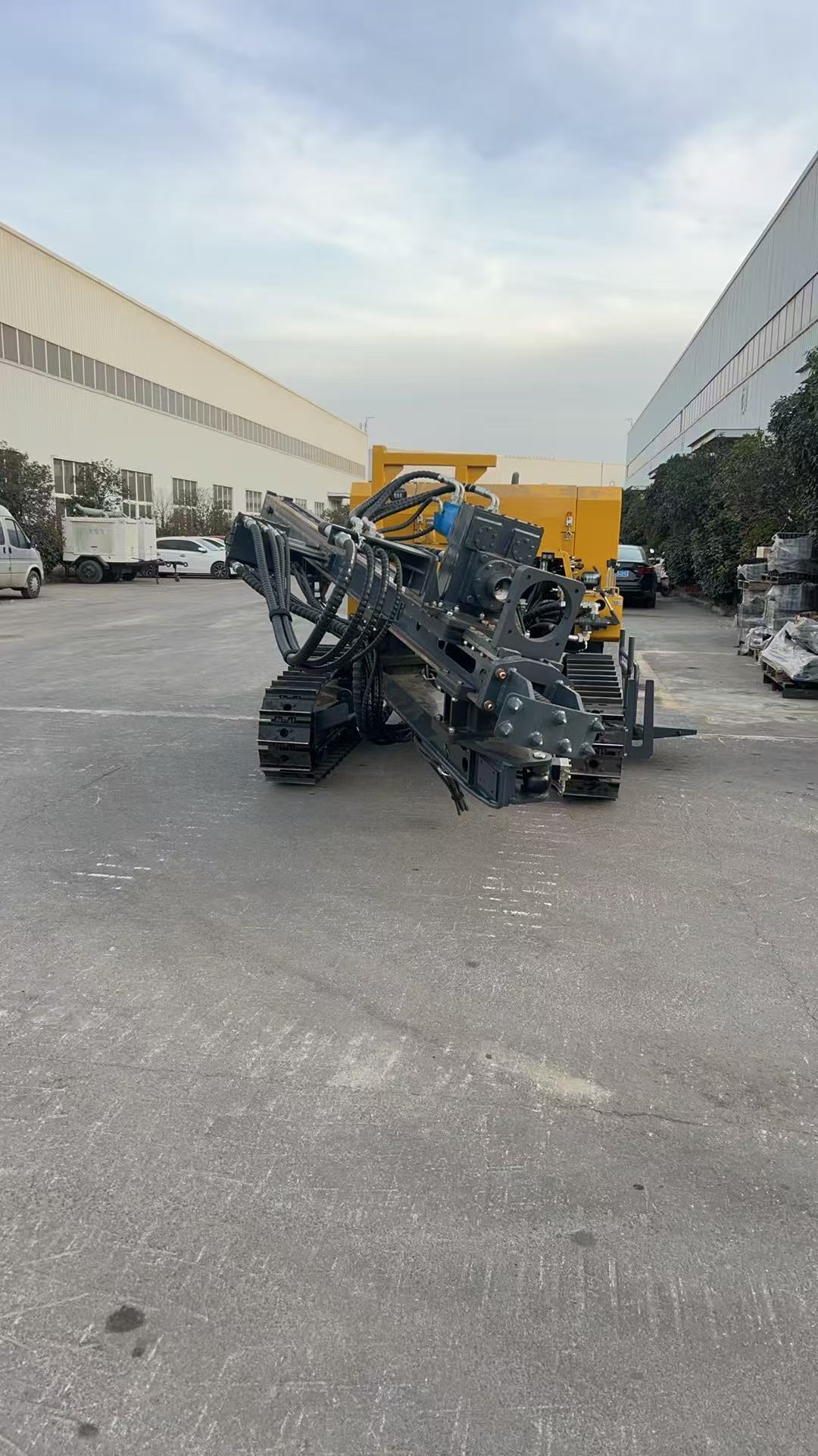 Down-the-hole drilling rig2