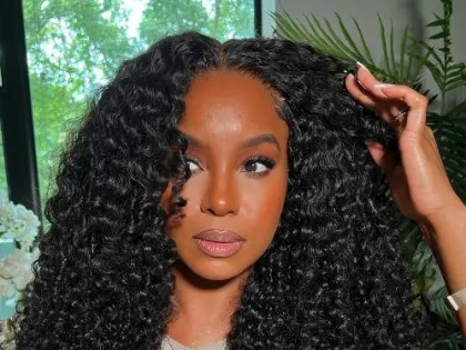 Bouncy Curly V Part Wig