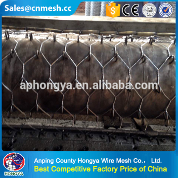 Alibaba china chicken galvanized hexagonal wire mesh With Low price