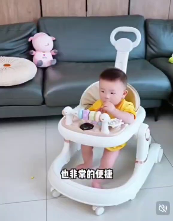 Safe and comfortable children's walker