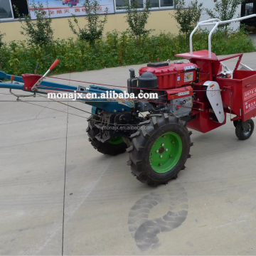 เครื่องจักรกลในฟาร์ม: ข้าวโพดขนาดเล็กรวม harvester สำหรับข้าวโพดและข้าวโพดหวานเก็บเกี่ยว