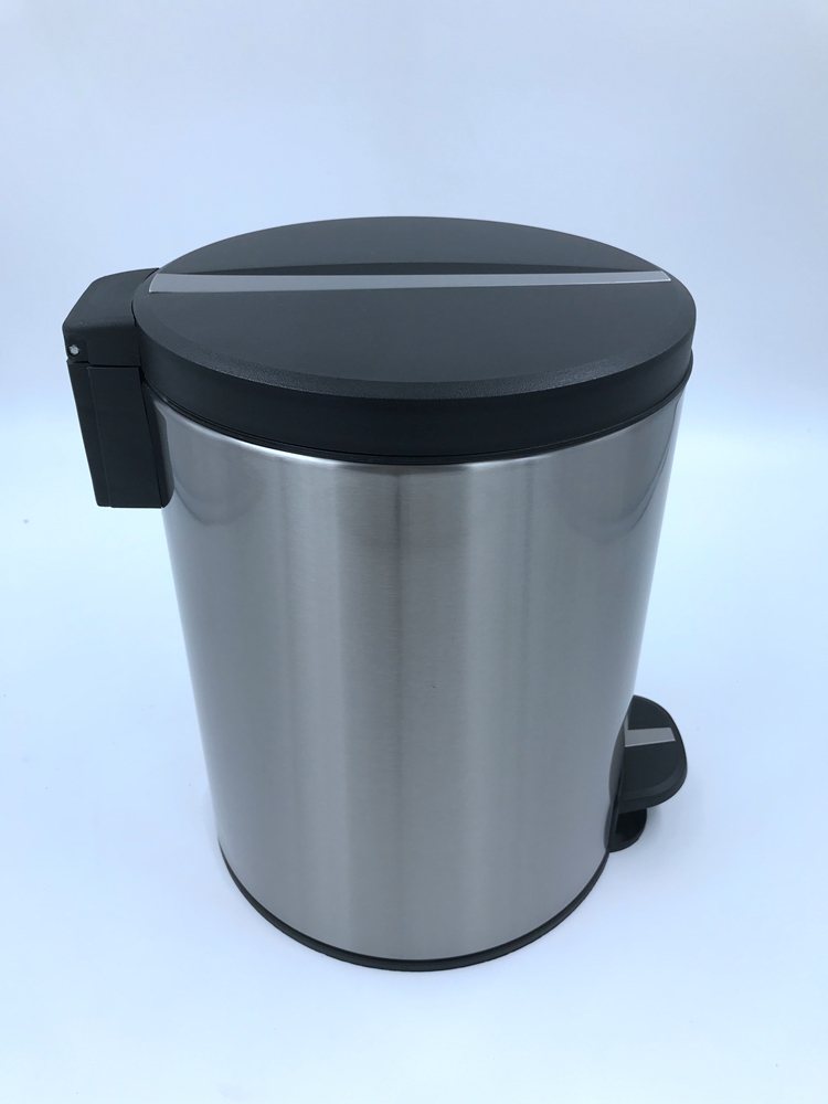 Hot Selling Good Quality Best Price Superior Outdoor Trash Can