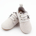 Scarpe oxford con spot alla moda per bambini