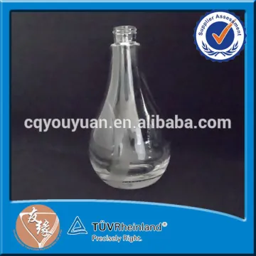 beautiful shaped refillable cosmetic glass bottle