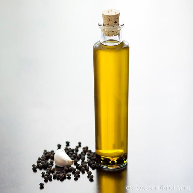 Aceite esencial orgánico puro de la pimienta negra del 100% para el OEM / ODM de la etiqueta privada del masaje