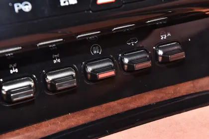 BYD Yangwang U8 2023: Luxurious Off-Road Electric SUV