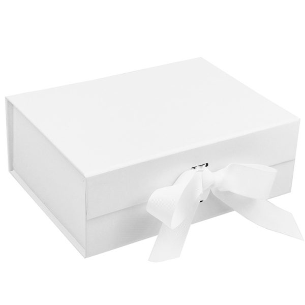Luxury Cardboard Wholesale Packaging Boxes for Clothes