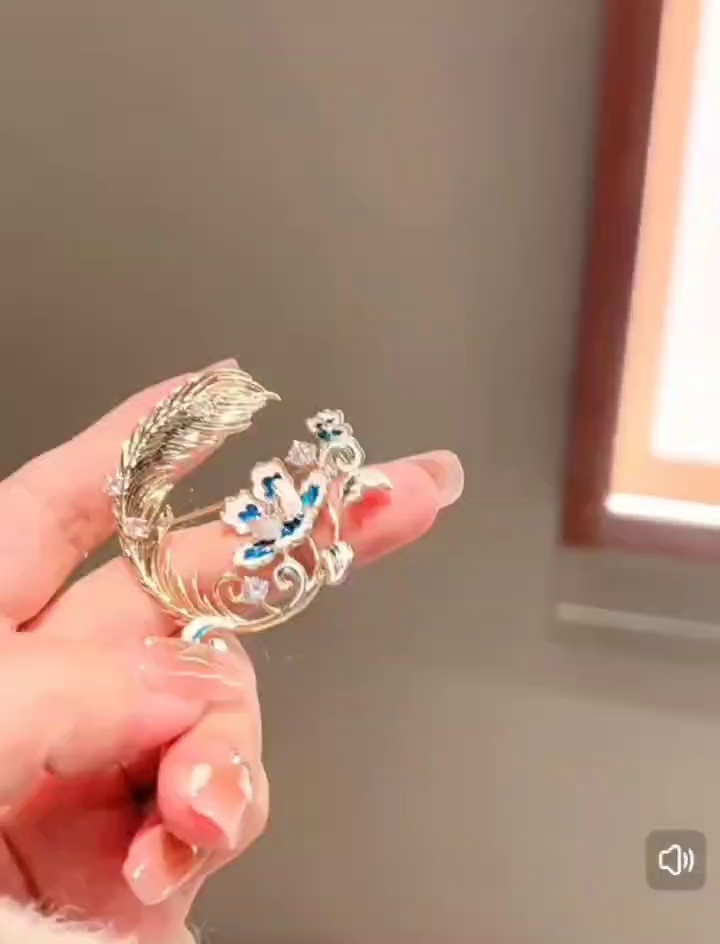 Guofeng peony feather brooch