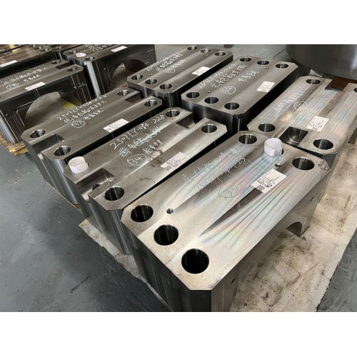 Set of Gearbox Clamp Halves