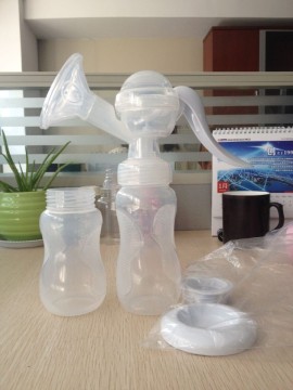 Bpa free food grade materials good quality breast pump Labor-Saving Manual Breast Pump