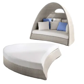 Luxury Rattan Daybed with Canopy for Outdoor Gardens
