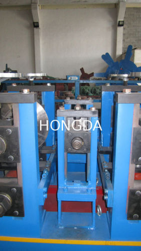 C And Z Type Purlin Cold Roll Forming Machine With Color Steel Plate