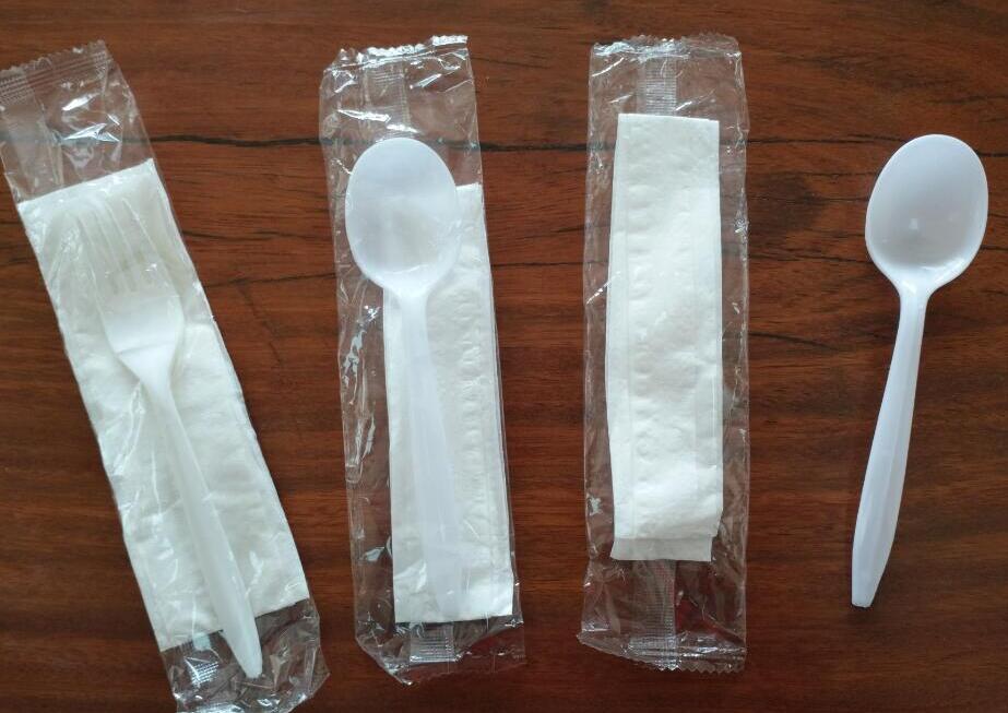 Disposable PP Spoon and Napkin