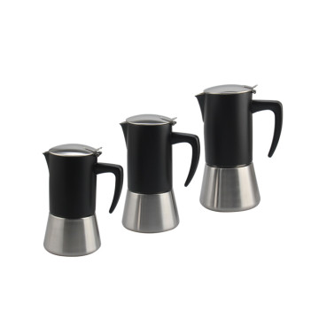 Black and matt finishing moka pot