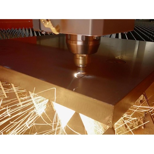 Macchina per taglio laser ad alta precisione in metallo CNC