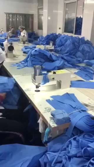 Disposable Surgeon's Sterile Surgical SMS SMMS Smmms Gown

**Title Suggestion:**  
**Sterile Surgical Gown for Surgeons**