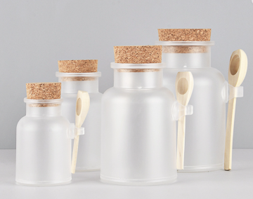 200g Frosted Clear Round Plastic Bottle with Cork Lid and Wooden Spoon for Bath Salt Cosmetics
