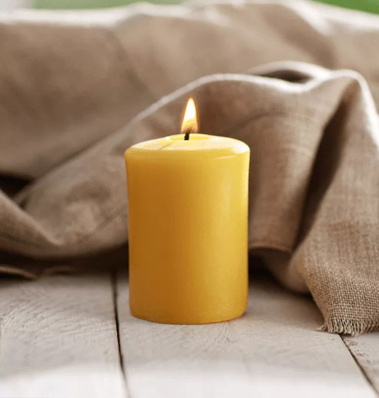 100% Hand Poured Beeswax Scented Candles