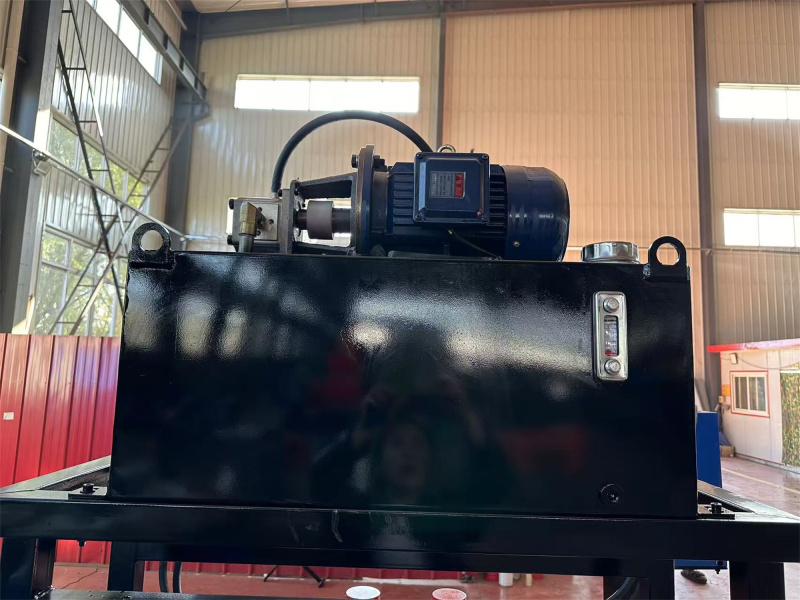 Efficient Automatic Cover Plate Forming System