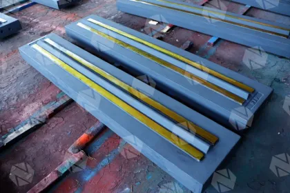 Finlay I140 PF1315 High Chrome Spare Parts - Hazemag APK Impact Crusher Blow Bars For Sale