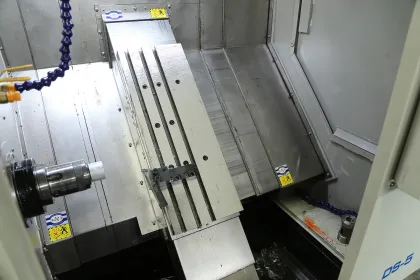 Price of DAS CNC-Drehmaschine Automatic 5000mm Grinding Drilling CNC Lathe Machine