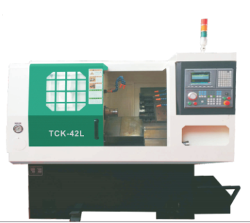 Bubut CNC dengan Chuck Hidrolik