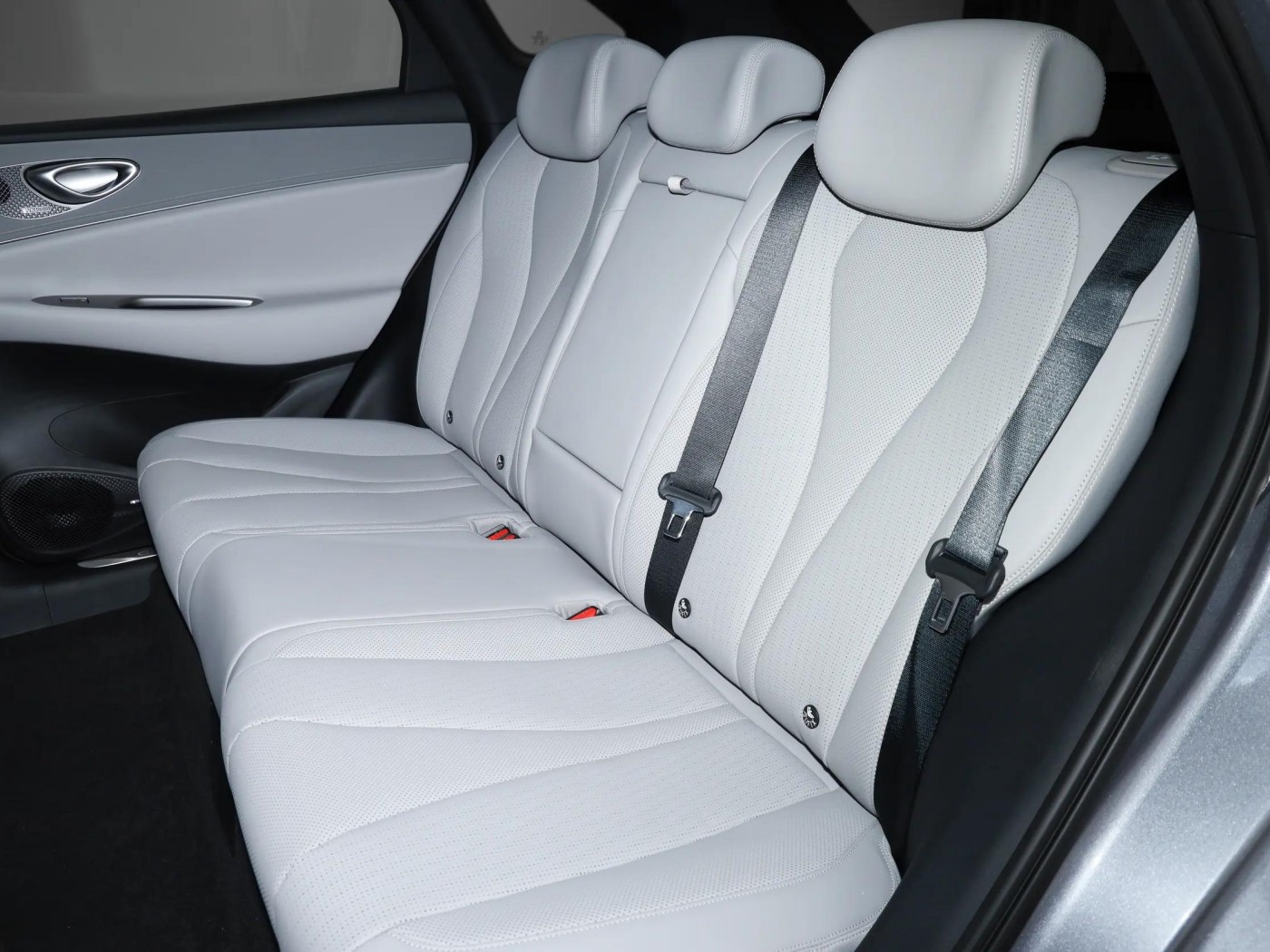 EV 2025 Model 605 Navigator Plus Edition