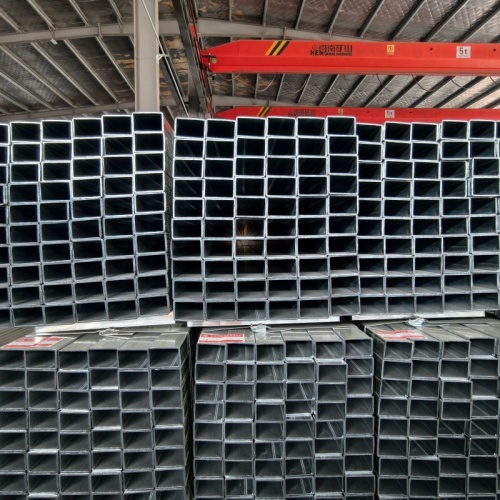 Verzinktes Vierkantrohr 37*57*1,7 mm