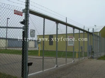 metal chain link fence
