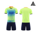 Jersey deportivo de secado rápido en color degradado.