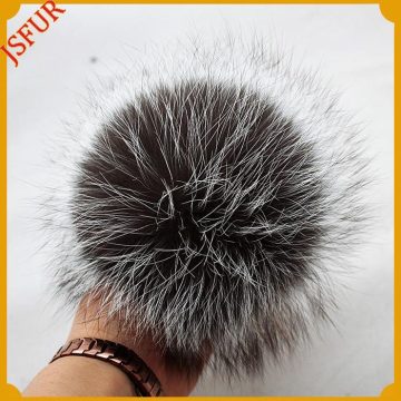 Wholesale Hat Accessory Fluffy Genuine Silver Fox Fur Pom Poms