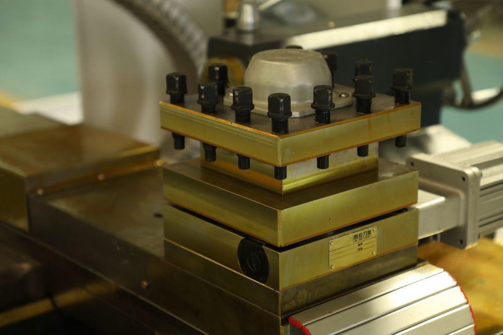 Fully Automatic Horizontal CNC Lathe