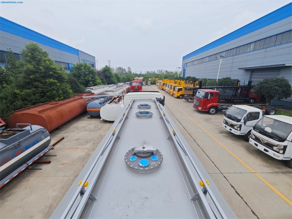 HOWO 6x4 20cbm Fuel Transport Vehicle