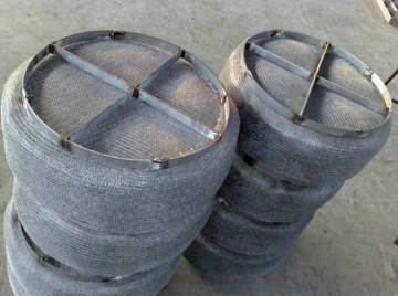 gas-liquid filtration knitted filter wire mesh/ round air filter wire mesh